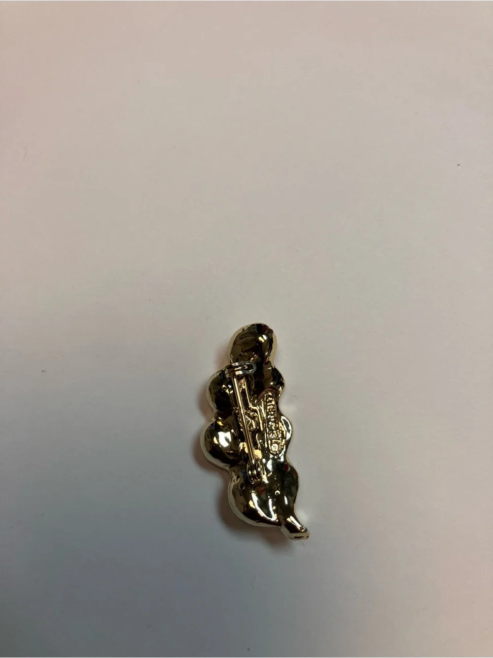 Gold Leaf-Style Women’s Brooch